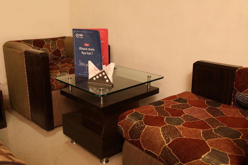 Oyo 905 Galaxy View Hotel Allāhābād Junction Eksteriør billede