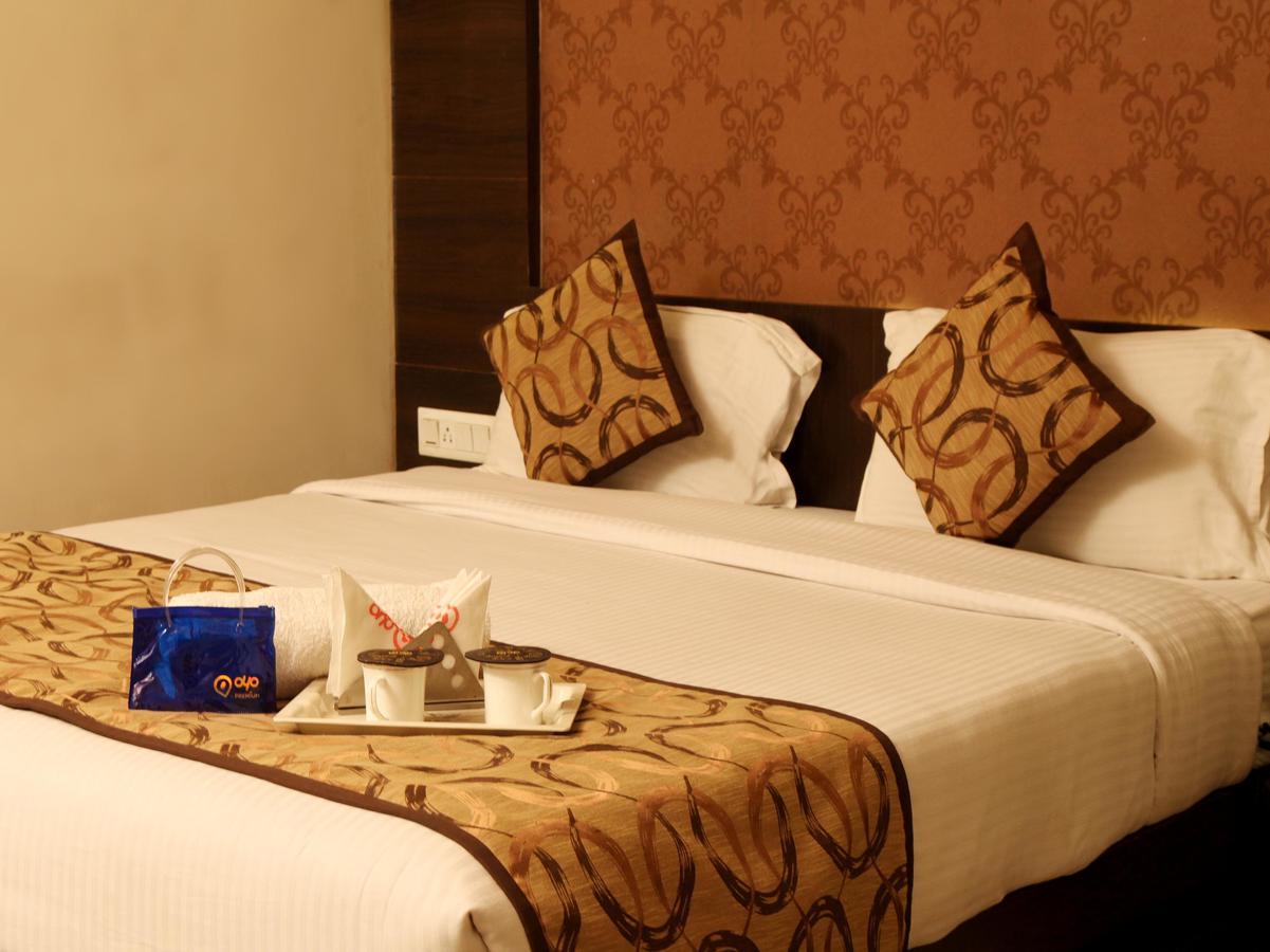 Oyo 905 Galaxy View Hotel Allāhābād Junction Eksteriør billede